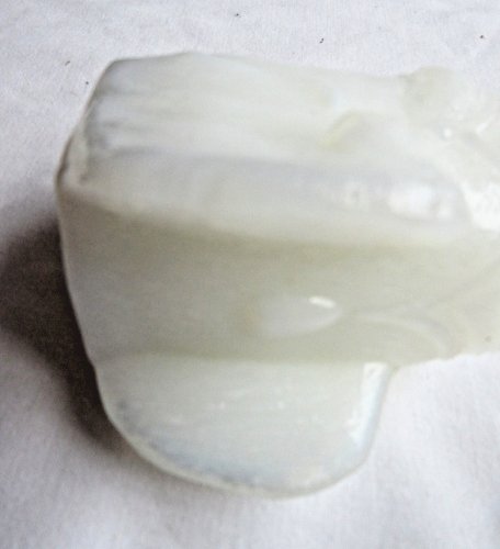 Porte cure-dents Art Déco, opaline blanche: Tête d'éléphant