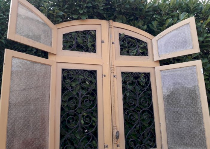 Porte d'entrée cintrée double XIX° chêne grilles et verres ancienne