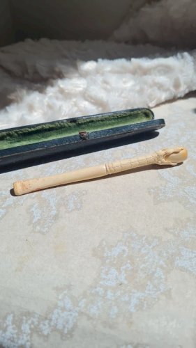Porte fume cigarette ancien en écume de mer