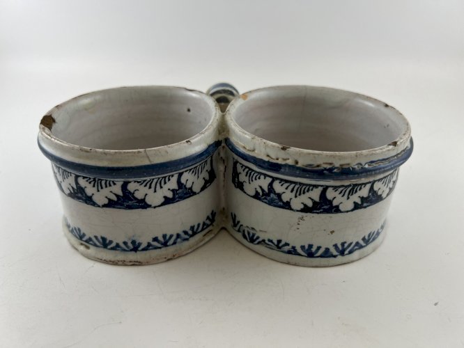 Porte Huilier Vinaigrier Faïence de Rouen XVIIIe – Décor Bleu – Double Godet