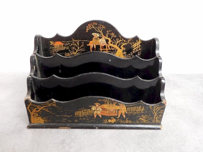 PORTE LETTRES OU PAPIER EN LAQUE ASIATIQUE NAPOLEON III