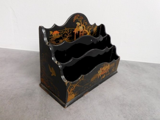 PORTE LETTRES OU PAPIER EN LAQUE ASIATIQUE NAPOLEON III