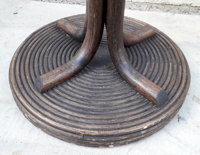 Porte manteau en rotin et bois