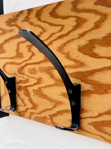 Porte-manteau et chapeau vintage