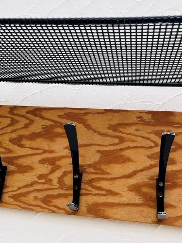 Porte-manteau et chapeau vintage