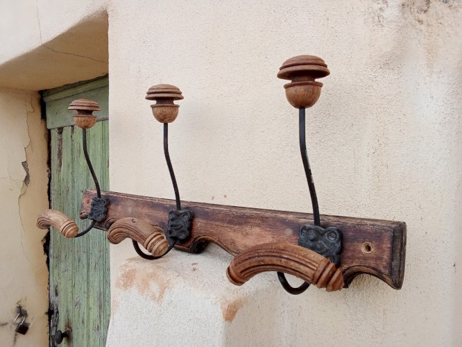 Porte-manteau mural ancien