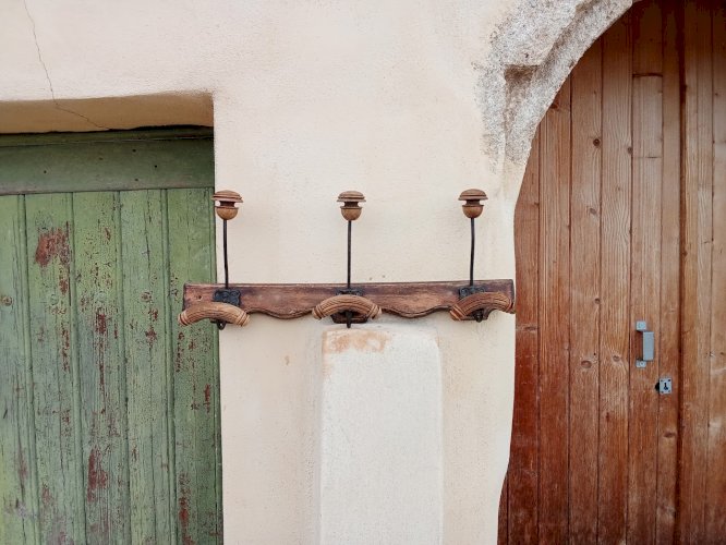 Porte-manteau mural ancien