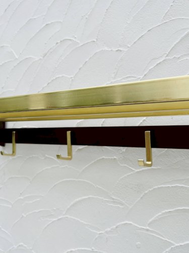 Porte manteau mural vintage bois et laiton années 70