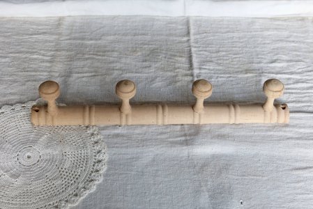 Vintage wall coat rack in raw wood – Art Deco style