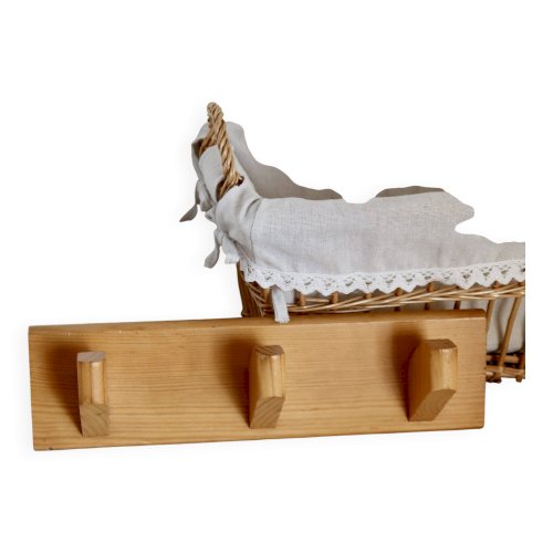 Porte manteau murale vintage en pin 3 crochets