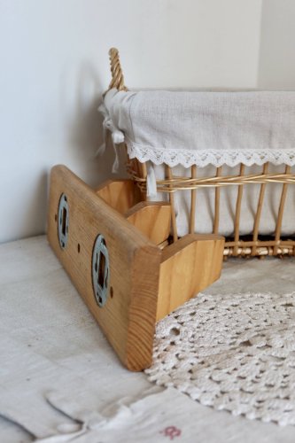 Porte manteau murale vintage en pin 3 crochets