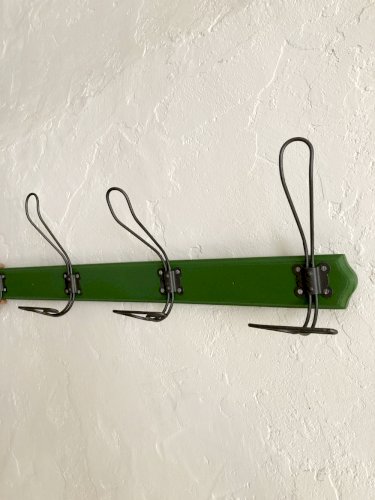 Porte-manteau / vestiaire 4 patères sur support en bois