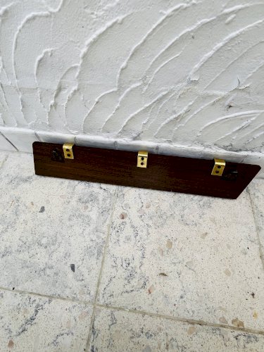 Porte manteau vintage bois et laiton 3 patères années 60