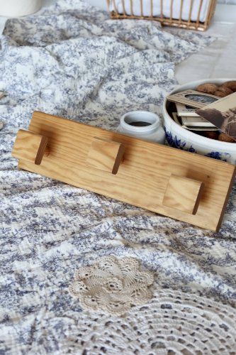 Porte-manteau vintage scandinave mural en pin - 3 crochets carrés