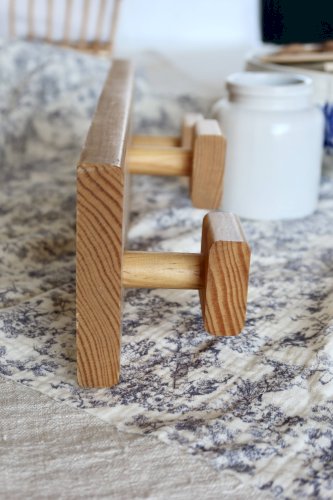 Porte-manteau vintage scandinave mural en pin - 3 crochets carrés