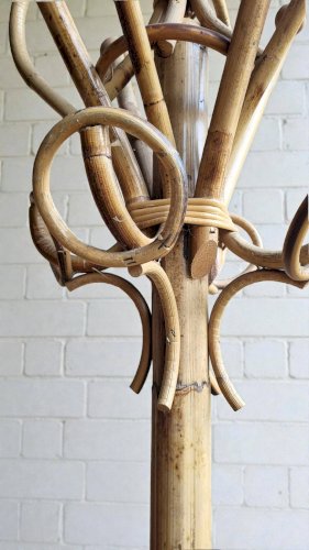 Porte manteaux perroquet en rotin