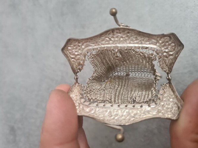 PORTE MONNAIE A MAILLE ANCIEN