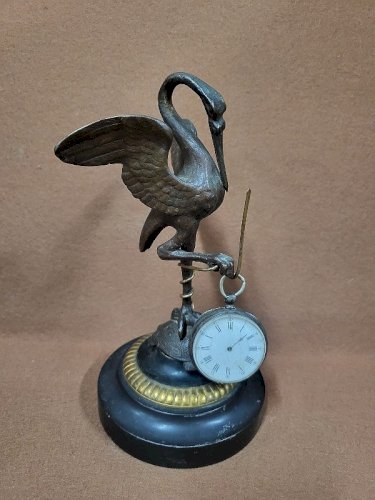 PORTE MONTRE A GOUSSET EN BRONZE SOCLE EN MARBRE ECHASSIER SUR UNE TORTUE