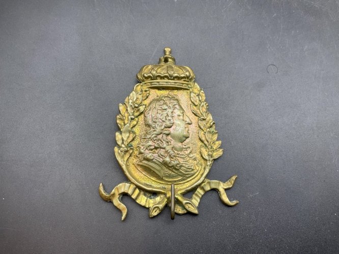 Porte montre mural en bronze Louis XVI  gousset - coq .