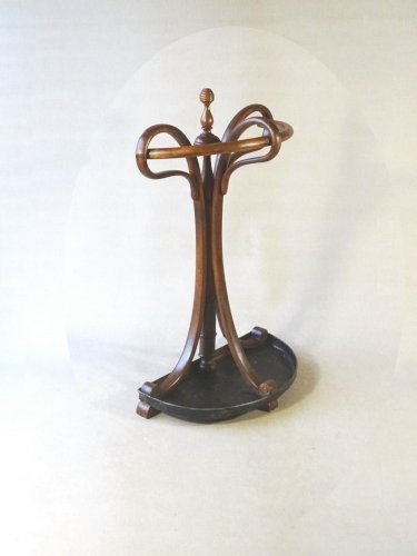 Porte- parapluies mural ( Trumeaux- Schirmständer ) par Thonet vers 1890