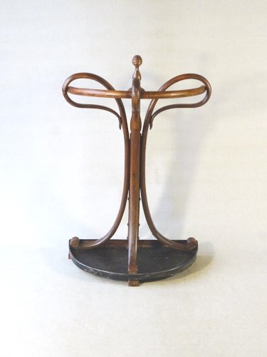 Porte- parapluies mural ( Trumeaux- Schirmständer ) par Thonet vers 1890