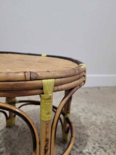 Porte plante en rotin vintage