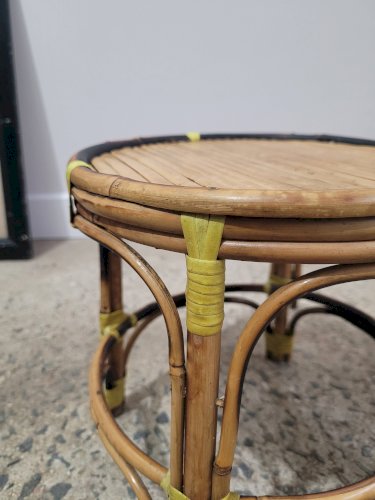 Porte plante en rotin vintage