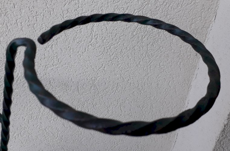 Porte-plantes en fer forgé