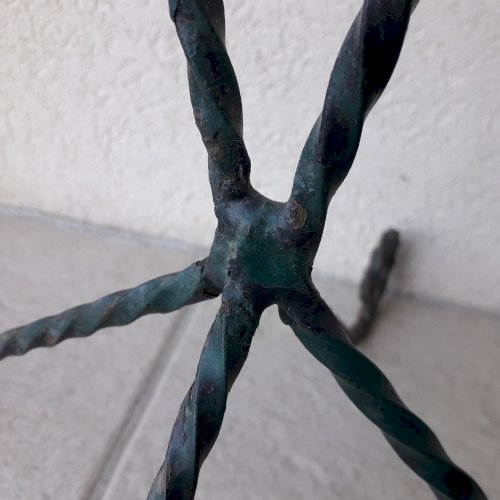 Porte-plantes en fer forgé