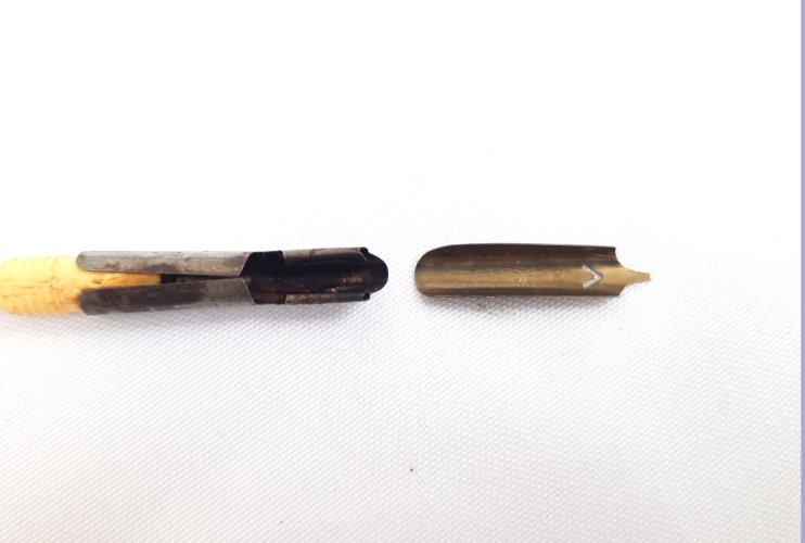 Porte-plume ouvre-lettres ancien bakélite, à œil secret