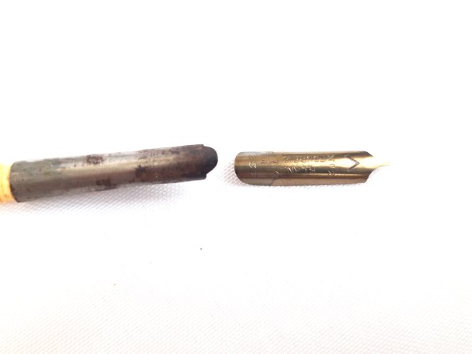 Porte-plume ouvre-lettres ancien bakélite, à œil secret