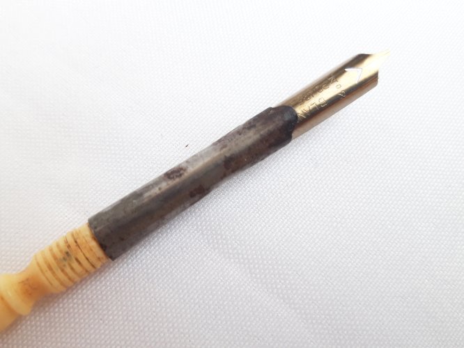 Porte-plume ouvre-lettres ancien bakélite, à œil secret