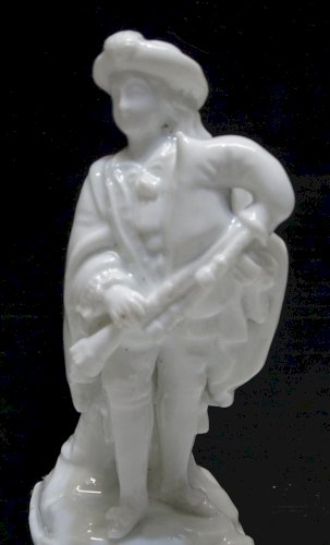 -PORTE PLUME PORCELAINE BLANCHE XIXe joueur de CORNEMUSE VITRINE déco BUREAU   D