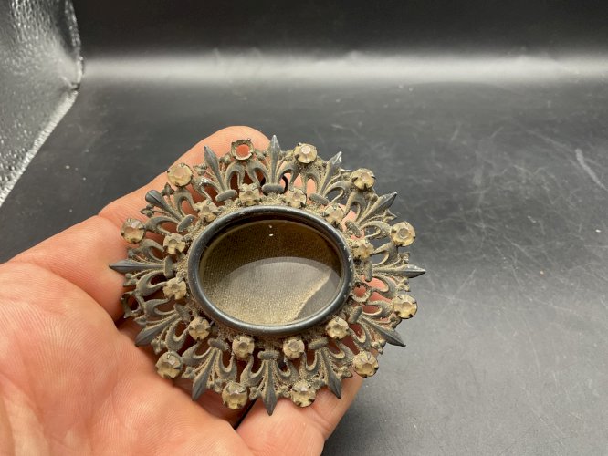 porte reliquaire Ostensoir cadre  ….. en argent .