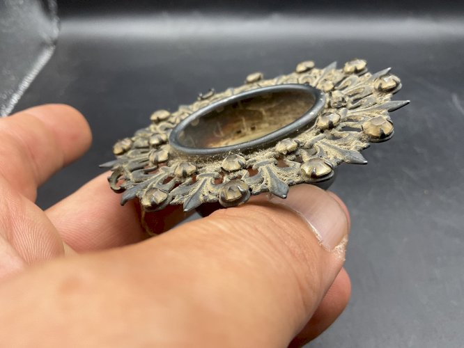 porte reliquaire Ostensoir cadre  ….. en argent .