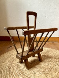 Porte-revue brutaliste dans le goût de Jean Touret, années 1950