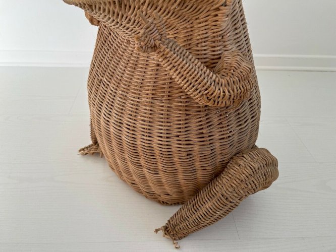 PORTE REVUE  GRENOUILLE  EN ROTIN, OSIER DESIGN OLIVIER CAJAN 1975 VINTAGE