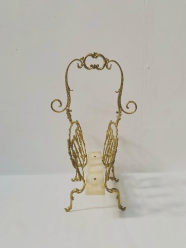 Porte revues en bronze et laiton ajouré XX siècle