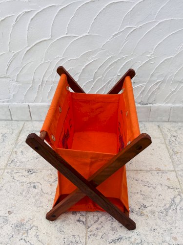 Porte-revues en tissus vintage