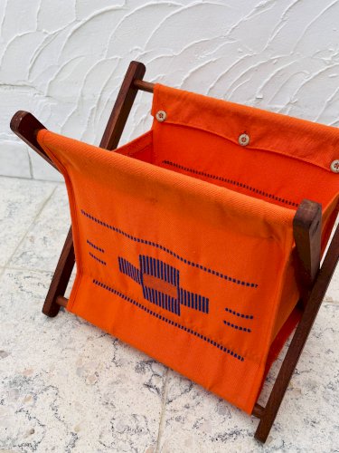 Porte-revues en tissus vintage