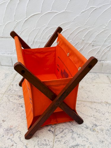 Porte-revues en tissus vintage