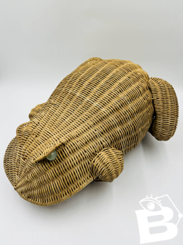 Porte-revues grenouille en osier Olivier Cajan 1970