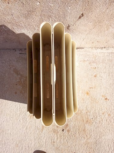 Porte-revues vintage Éditeur Kartell. Designer Giotto Stoppino