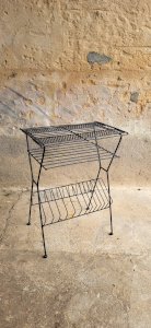 Magazine rack / metal vinyl holder