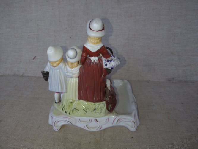 porte savon ancien en porcelaine publicitaire parfum Yardley English Lavender