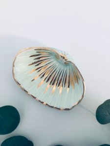 Vintage soap dish / catch-all tray