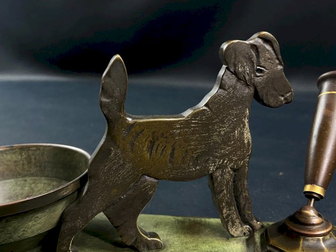 Porte-stylo de bureau vide poche chien Fox-terrier bronze Art déco A. Marionnet