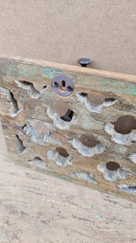 Portemanteau en teck avec 6 double patères en fonte