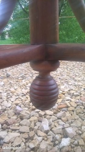 Portemanteau perroquet bistrot attribué à Thonet