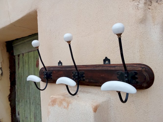 Portemanteau trois patères en porcelaine